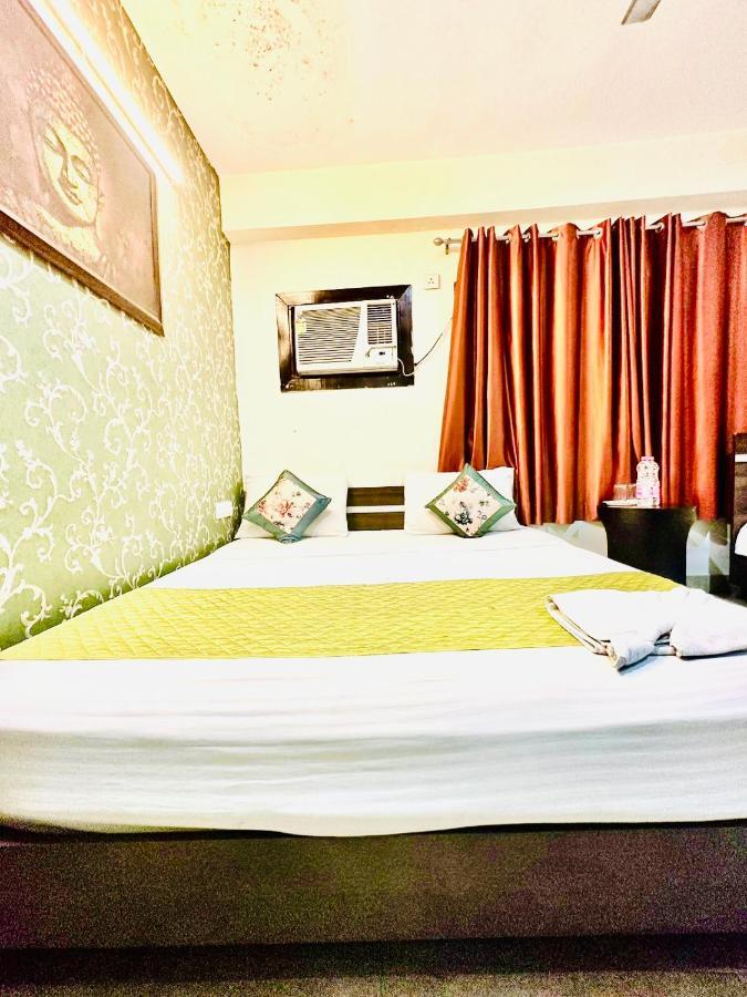 Couette-café Square Plaza At Airport 3*